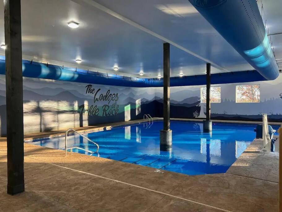 The Lake Fish-Amazing Views-Sleeps 24-Indoor-Outdoor Pools Branson Esterno foto