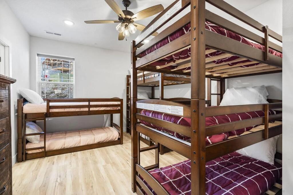 The Lake Fish-Amazing Views-Sleeps 24-Indoor-Outdoor Pools Branson Esterno foto
