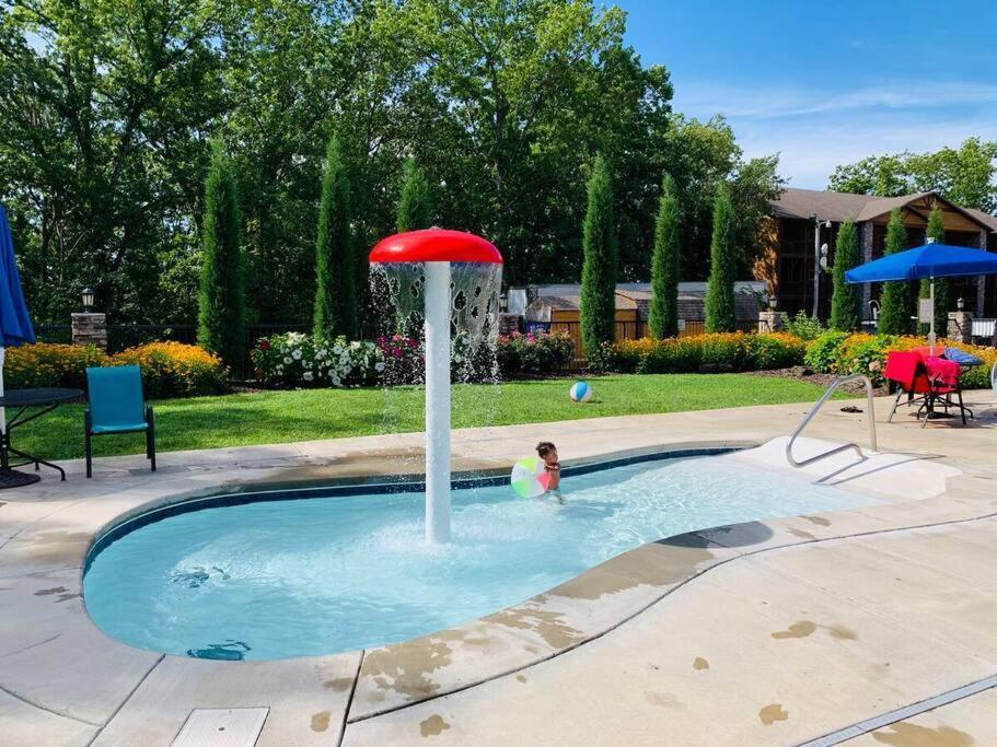 The Lake Fish-Amazing Views-Sleeps 24-Indoor-Outdoor Pools Branson Esterno foto